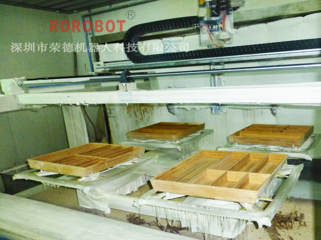 竹筐五軸往復式自動噴涂設(shè)備